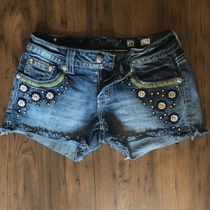 Miss Me floral Denim frayed Hem Shorts 26